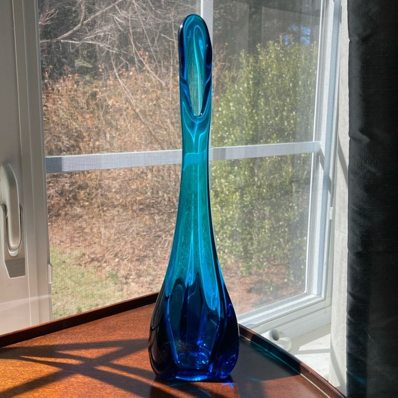 Viking Other - Viking Epic Line #1208, Bluenique Swung, 3 Foil Stretch Bud Vase, 10.5" tall MCM